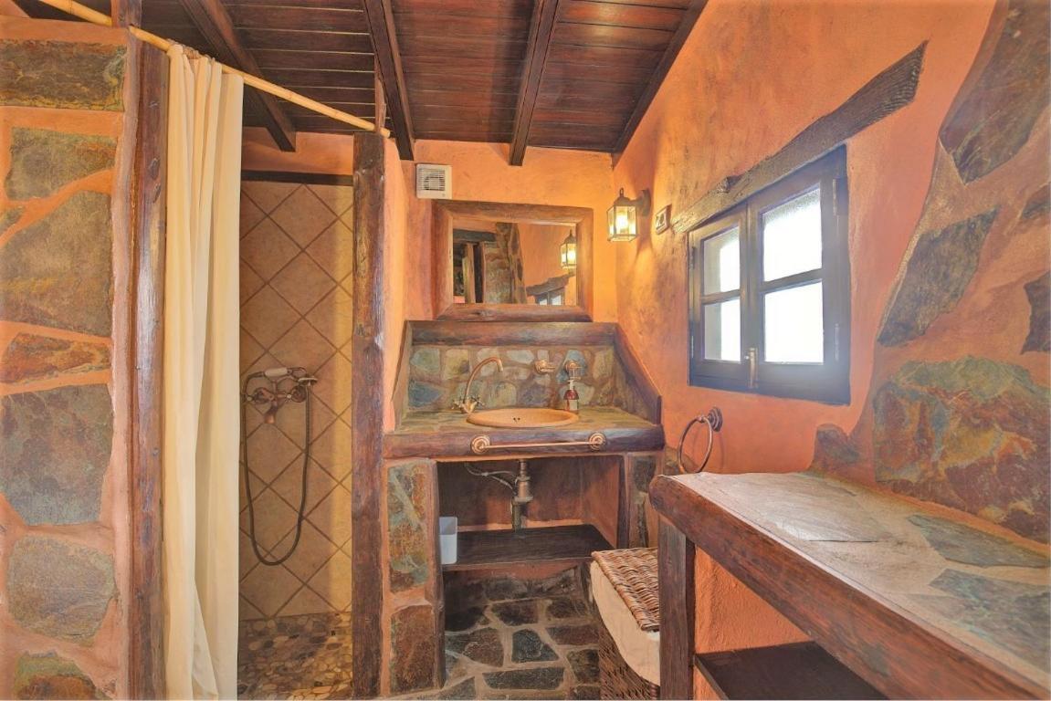Hacienda La Centenaria,casas Rurales Holiday home